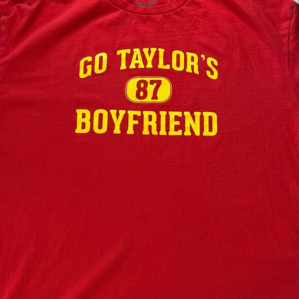 Go Taylor’s Boyfriend Travis Kelsey T Shirt Kanas city Chiefs size Large - Picture 2 of 7